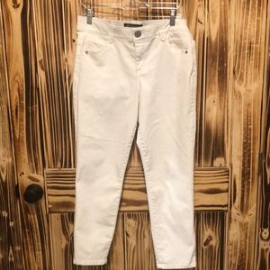 Democracy White Jeans Size 10 AB Solution
